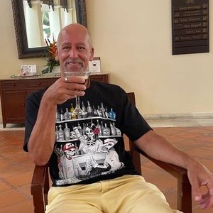 Meet your Posher, Wayne